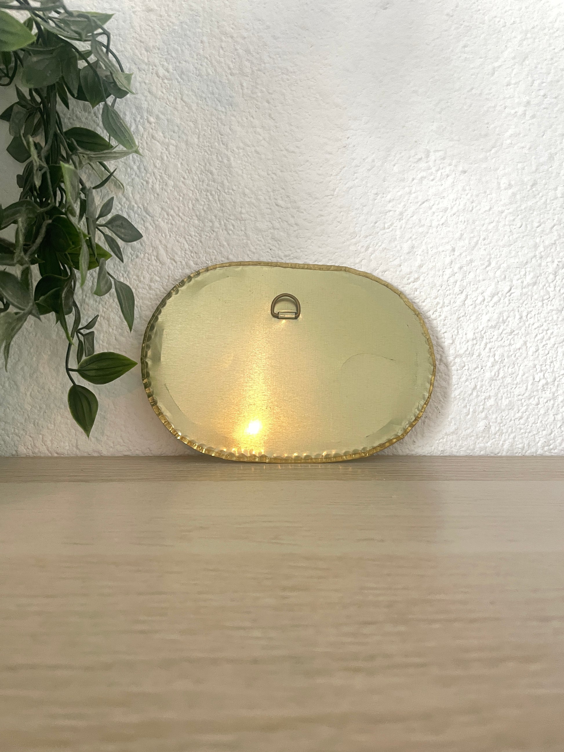 miroir ovale design contemporain accroche intregre