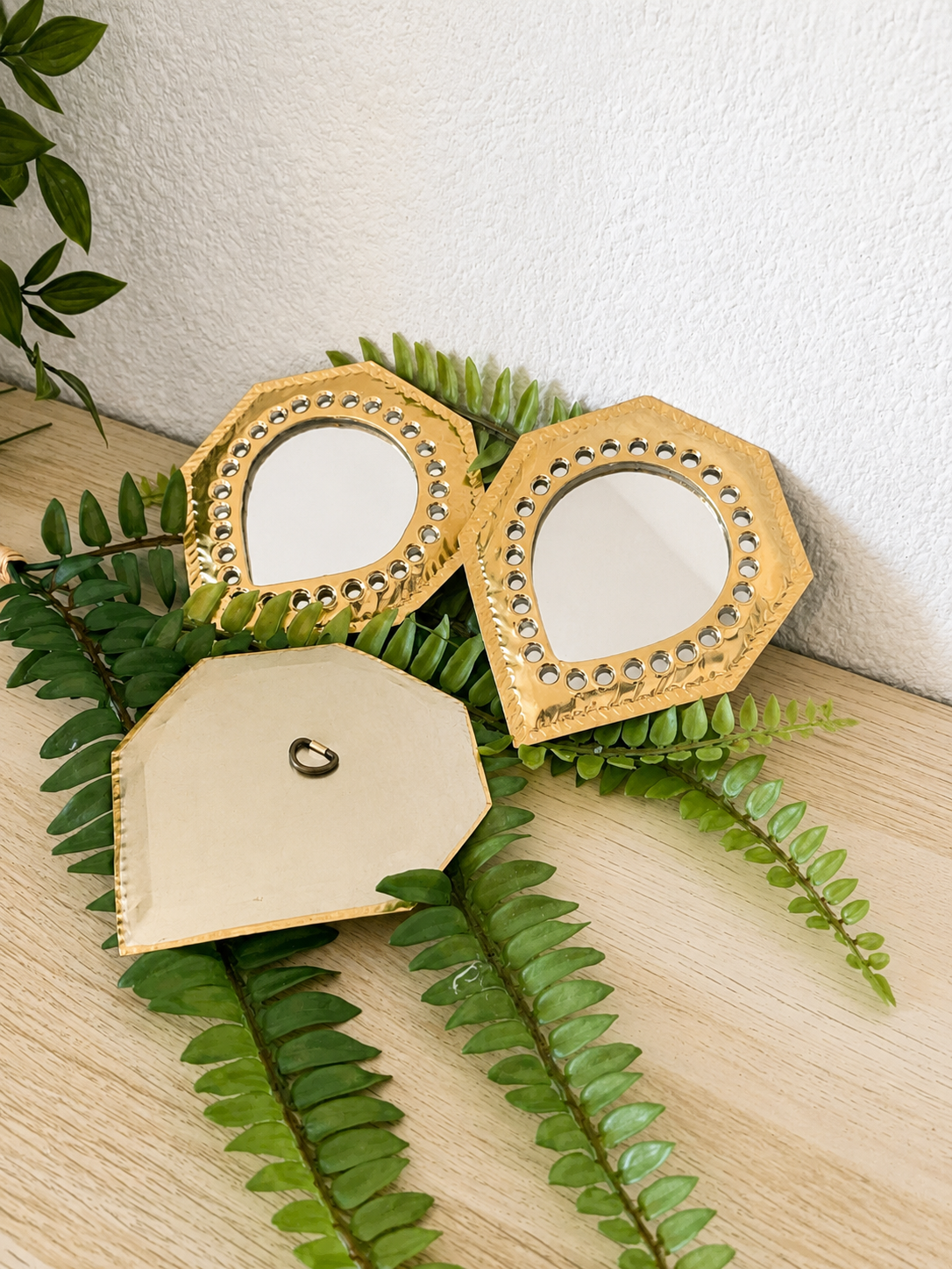 miroirs forme de goutte fabrication artisanale muraux accroche integree